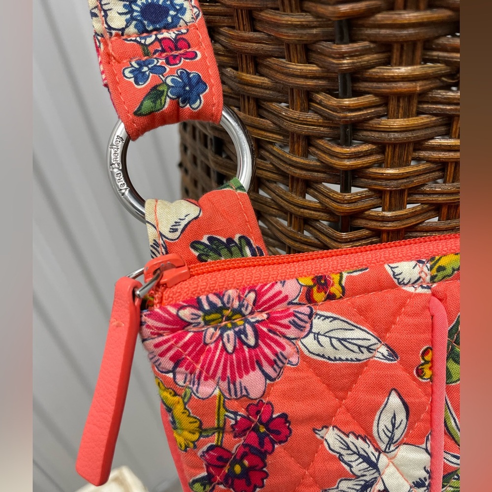 Vera Bradley Summer Crossbody Purse Peach Floral EUC Clean - Picture 8 of 11